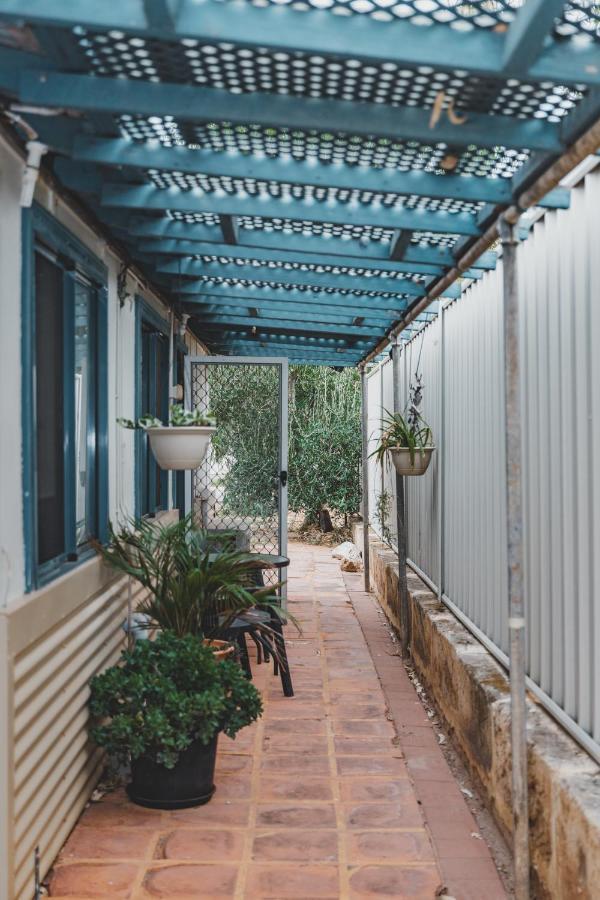 Dongara Hotel Motel Extérieur photo