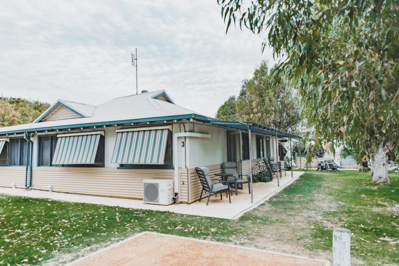 Dongara Hotel Motel Extérieur photo