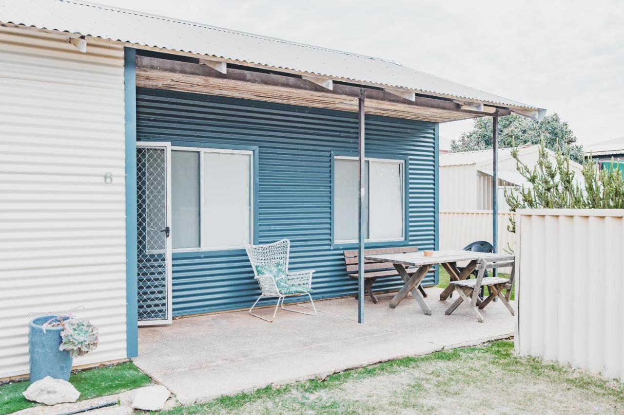 Dongara Hotel Motel Extérieur photo