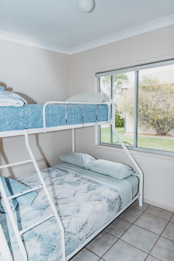 Dongara Hotel Motel Extérieur photo