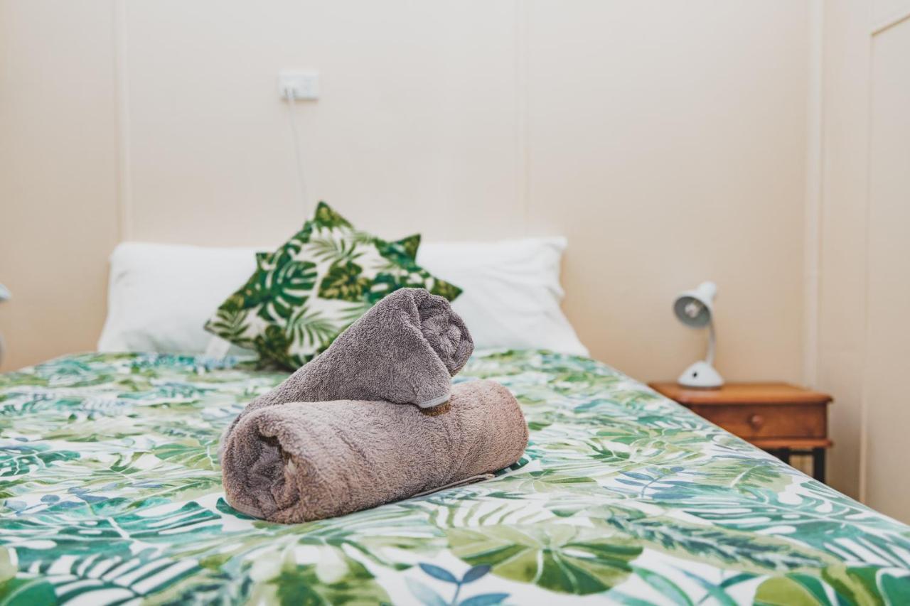 Dongara Hotel Motel Extérieur photo