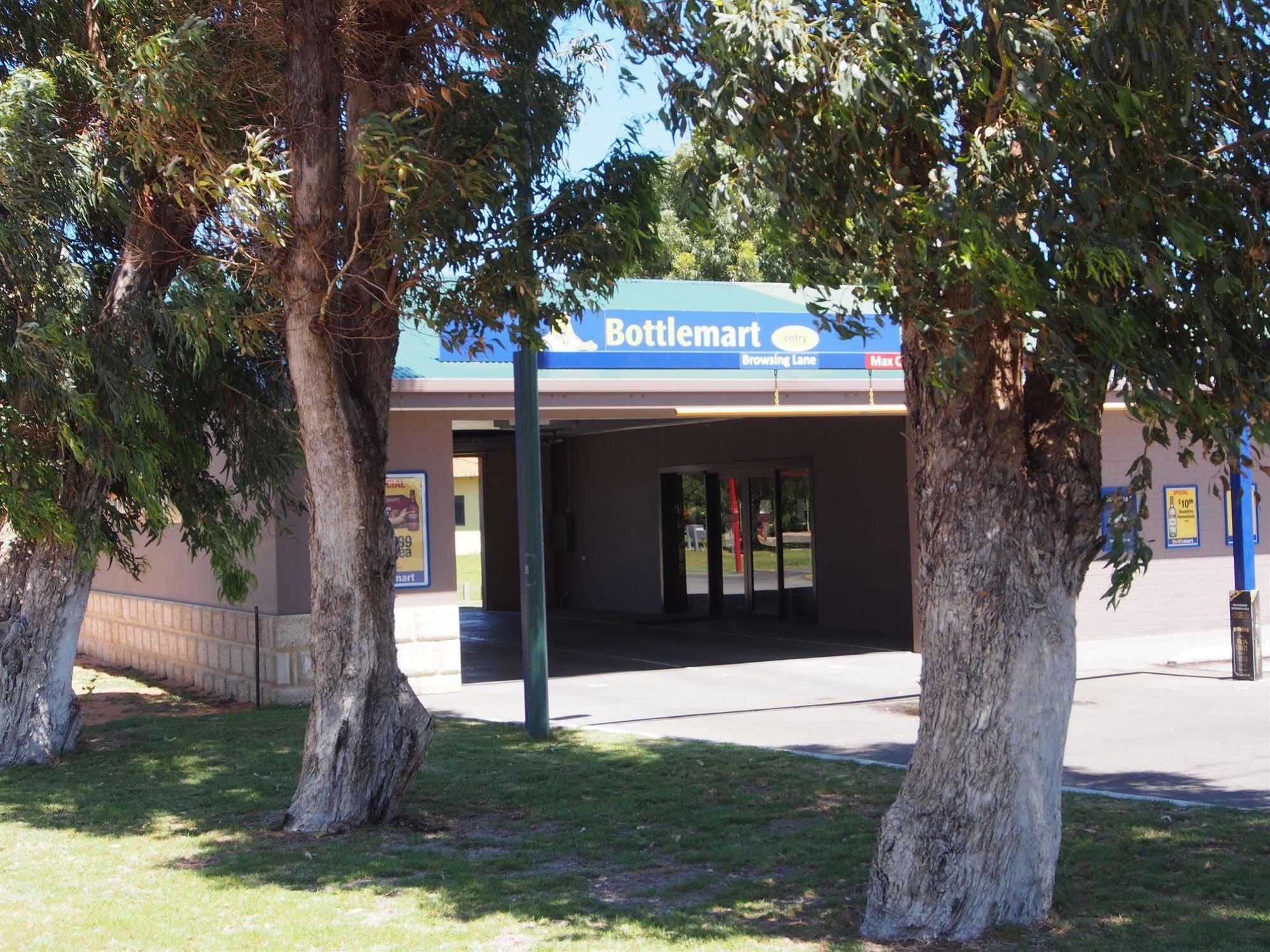 Dongara Hotel Motel Extérieur photo