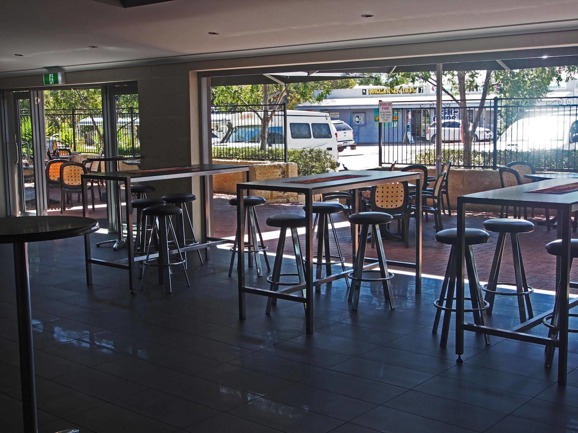 Dongara Hotel Motel Extérieur photo